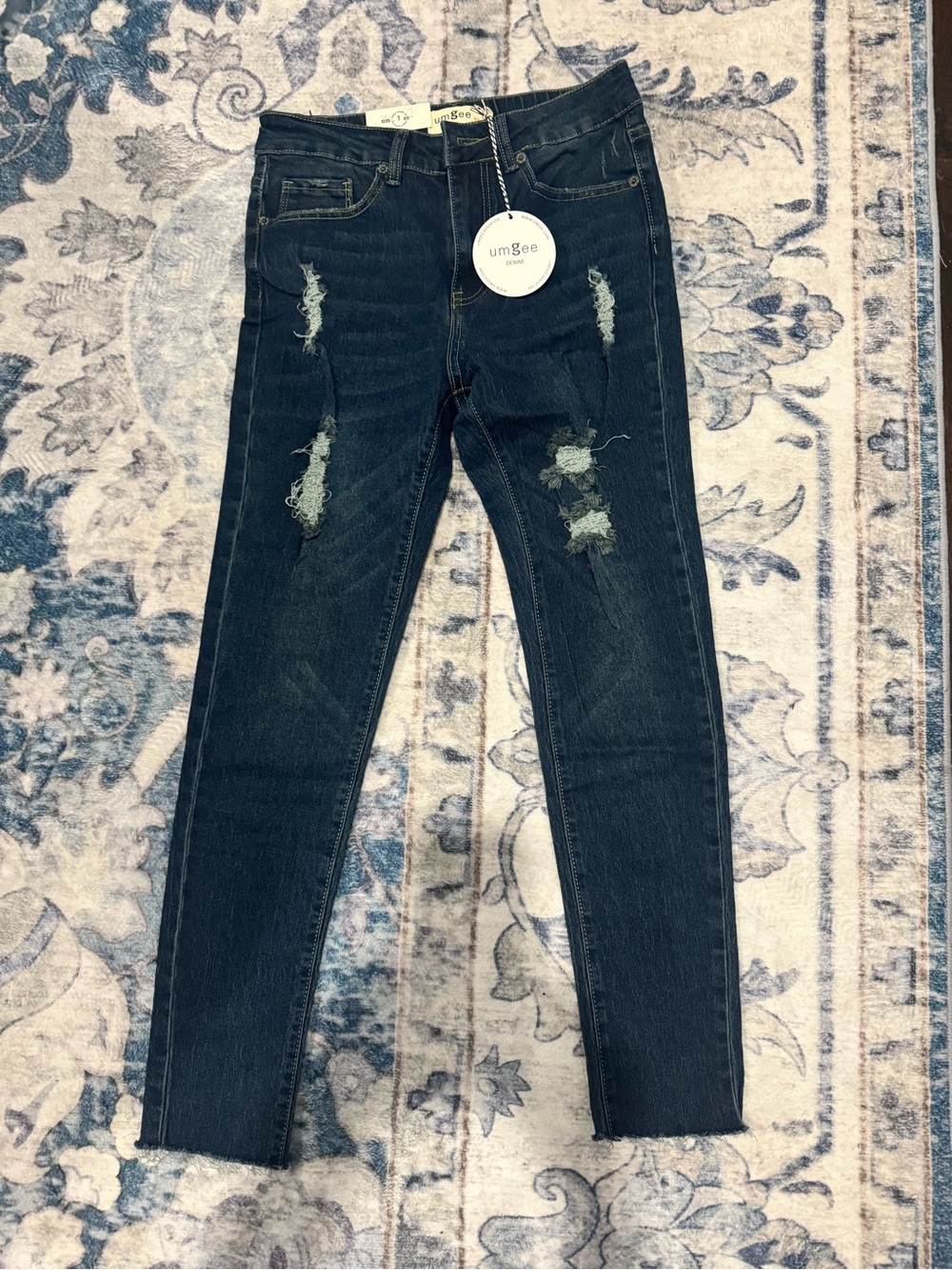 Umgee Distressed Skinny Jeans in Dark Indigo